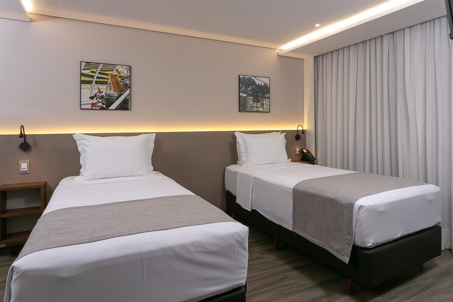 Hotel Roochelle Convention By Nobile كوريتيبا المظهر الخارجي الصورة
